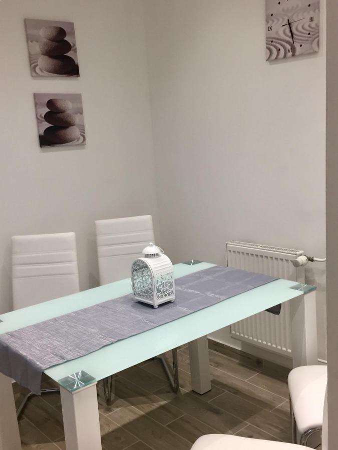 Zsuzsi Apartman Siófok Exterior foto